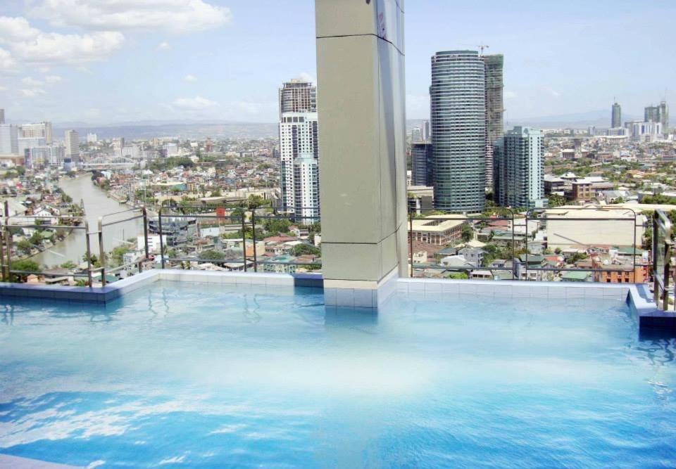 Studio Unit Condo At Antel Serenity Suites Makati Манила Екстериор снимка